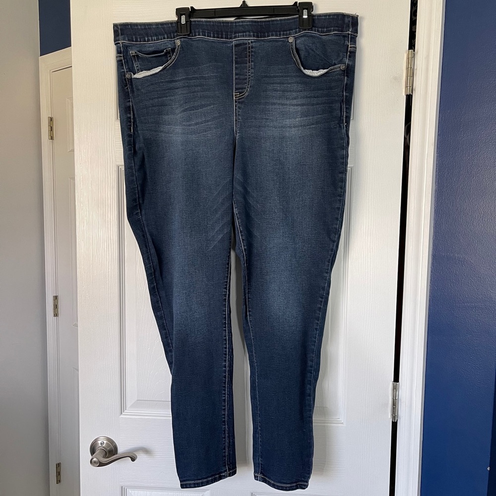 EUC Maurices Pull-On Jegging, Size 22 Regular